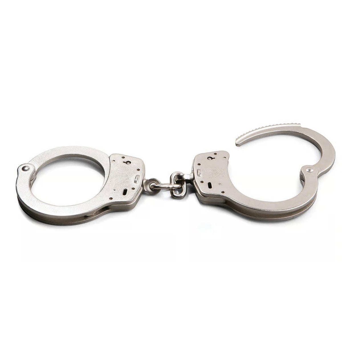 SMITH & WESSON NICKEL CHAIN HANDCUFFS MODEL 100-1